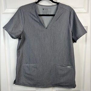 FIGS Casma Women’s Three-Pocket Scrub Top – Graphite - Size Medium